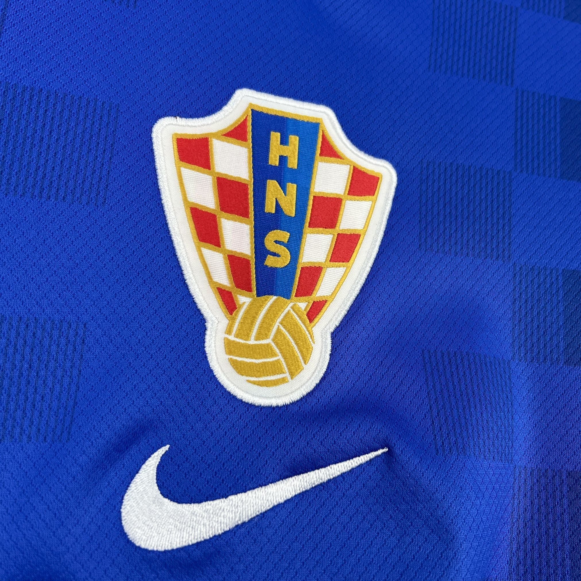 2ª EQUIPACION CROACIA 26/27