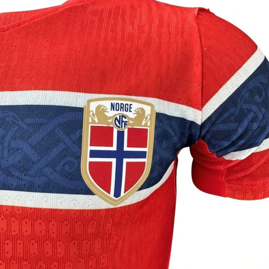 1ª EQUIPACION NORUEGA 26/27